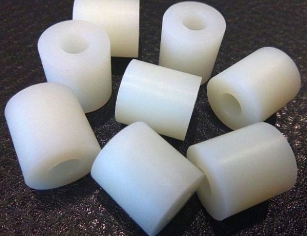 Капролоновая втулка белая ПА 6 А 50х1000 мм ТУ 2224-001-78534599-2006 фото